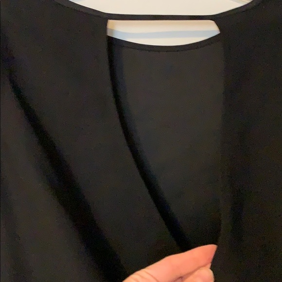 Banana Republic cropped dressy top - Picture 3 of 4